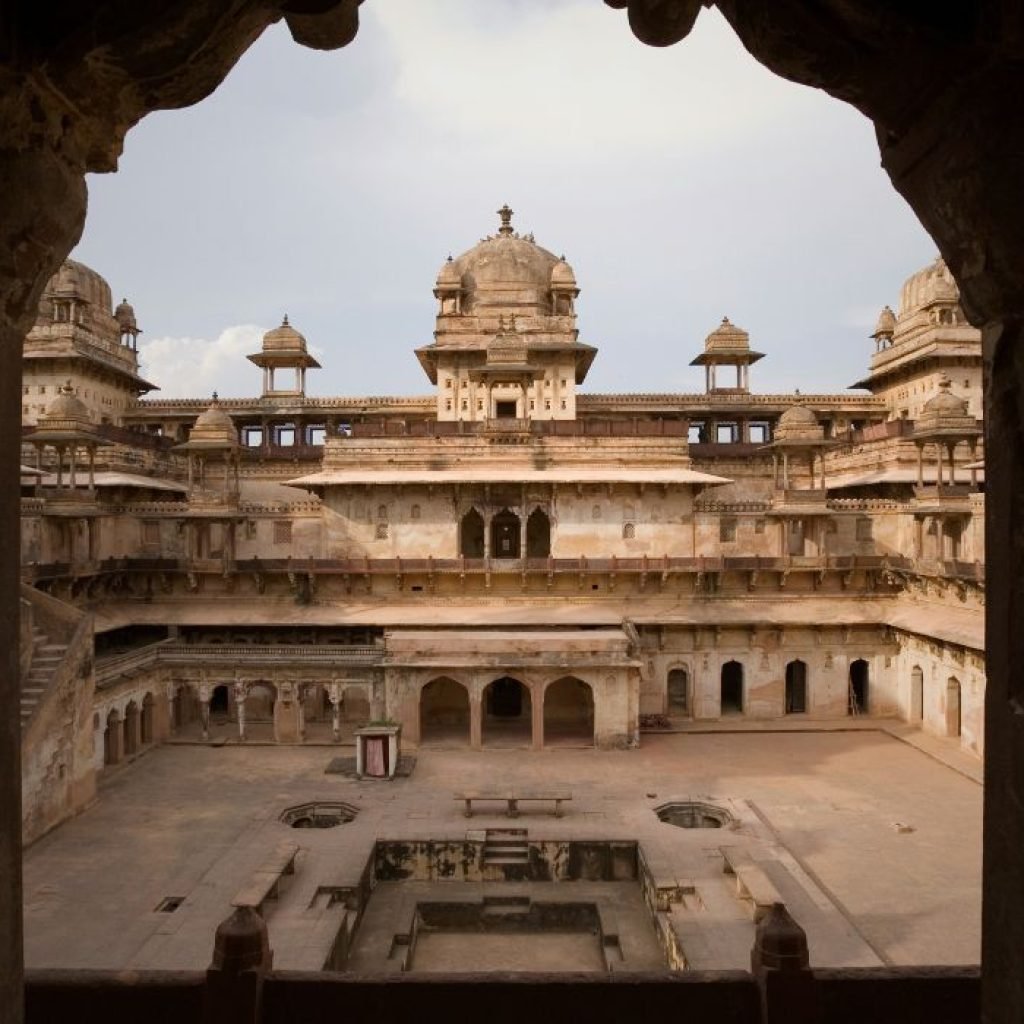 Orchha madhya Pradesh tour packages